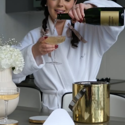 336ba9 92179987ba9442cea3b4cd4299cef7d1mv2